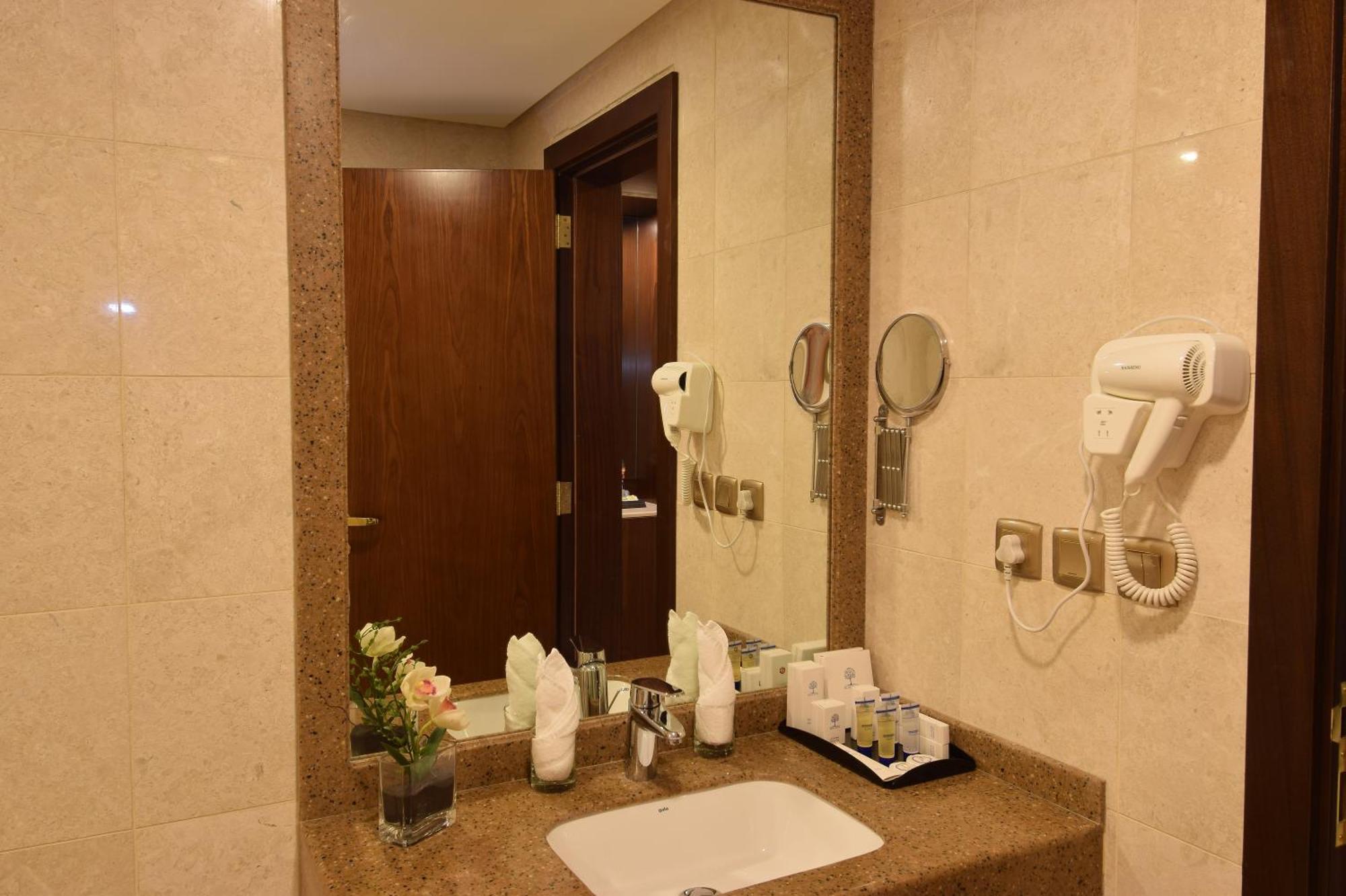 Zaha Al Munawara Hotel Медина Экстерьер фото